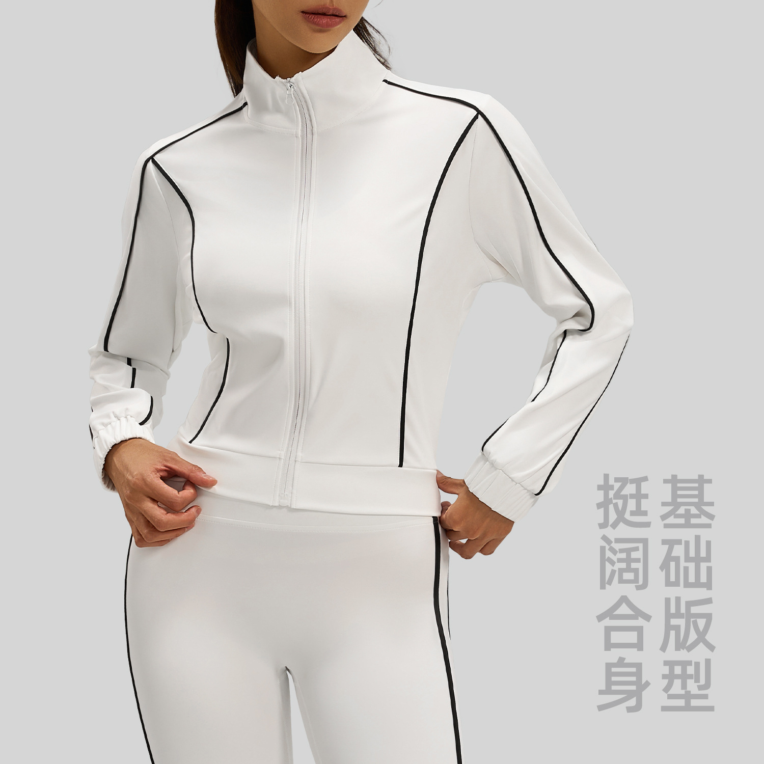 Linear loose coat - side view