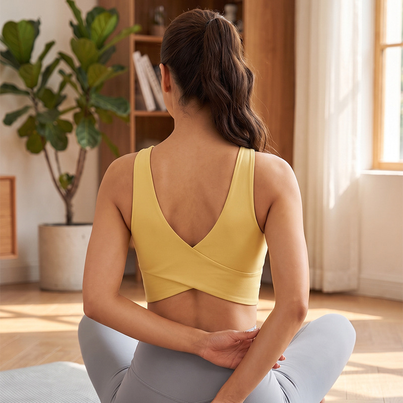 Vimann Cross Rear Swing Backless Sports Bra for Women with Shockproof and Breathable Design for Fixed Cups, Suitable for Pilates Training, Yoga and Fitness - detail view
